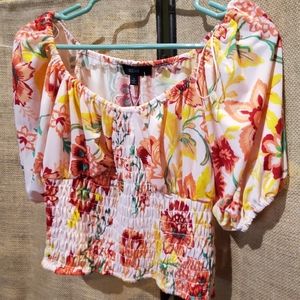 Floral croptop blouse